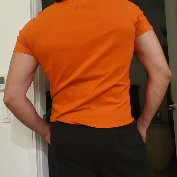 Tommy Hilfiger Men's Orange T-Shirt - Picture 4 of 6